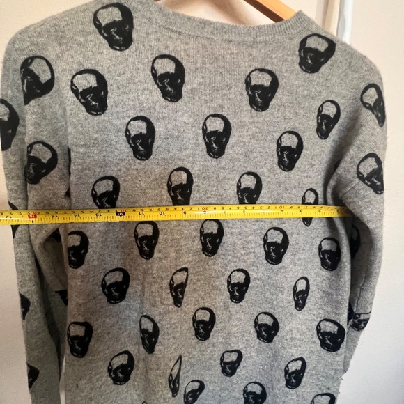 Catherine Malandrino Cashmere Skulls Sweater - Gray and Black - Size Small - - Picture 10 of 10
